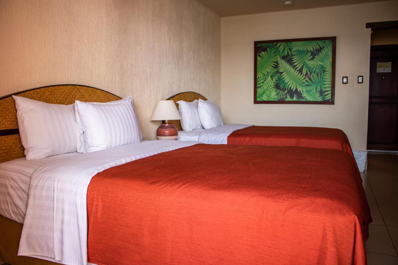 Camino Real Tikal‎ Hotel เอล เรมาเต ภายนอก รูปภาพ