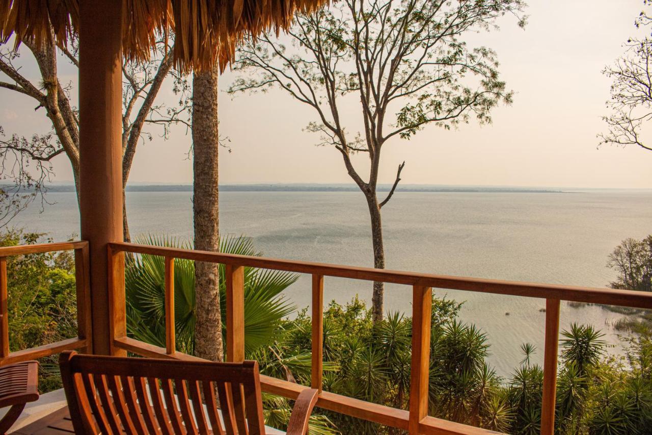 Camino Real Tikal‎ Hotel เอล เรมาเต ภายนอก รูปภาพ