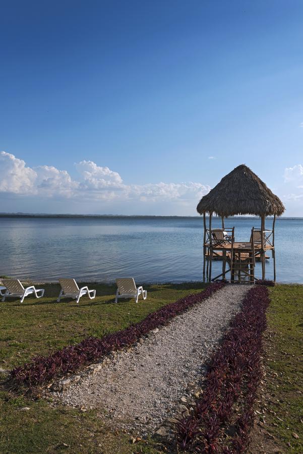 Camino Real Tikal‎ Hotel เอล เรมาเต ภายนอก รูปภาพ